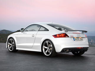 TT RS Coupe (8J)